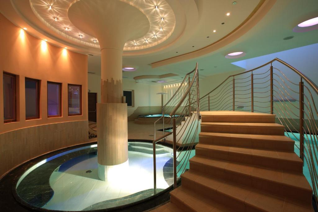Dolce Avita Hotel Spa & Resort Andalo Ngoại thất bức ảnh