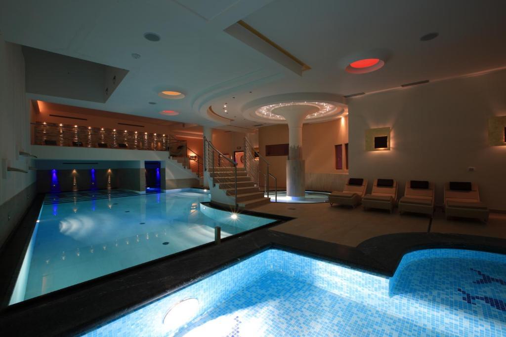 Dolce Avita Hotel Spa & Resort Andalo Ngoại thất bức ảnh